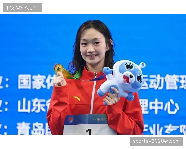 李冰洁训练间歇突然换成豪车钥匙，教练都傻眼了吧？