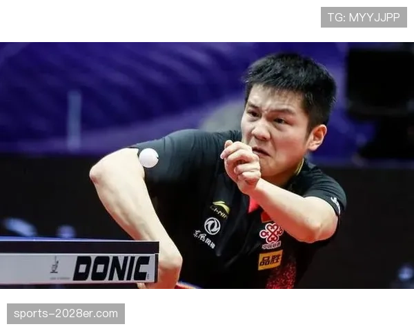 樊振东比赛完直接扔手机，旁边的人都懵了，这生活也太随性了吧？