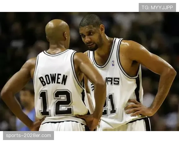 吕迪格与马奎尔回撤节奏差异折射防守体系协同性弱化