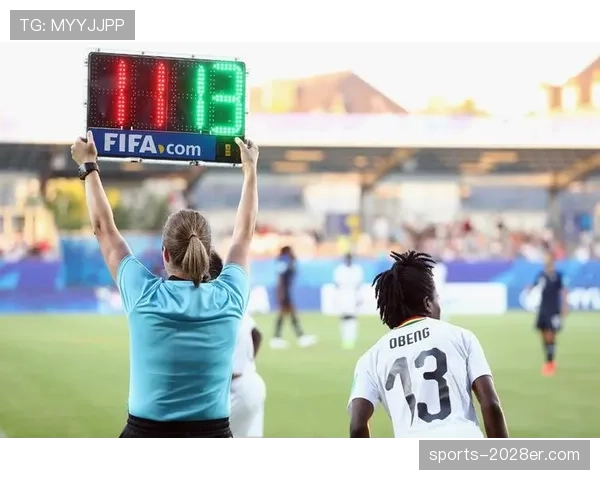落地支撑手是否构成手球犯规？规则细节全解析